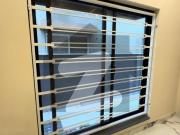 10 Marla Luxurious House For Sale In Wapda City...