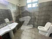 10 marla luxury 3 bed flat available for rent in askari...