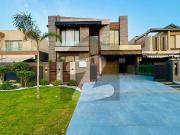 10 Marla Luxury Bungalow For Rent at Hot Location Near...