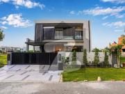 10 Marla Luxury Bungalow For Sale Near Park & Defence...