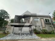 10 marla luxury corner house for sale at investor rate...
