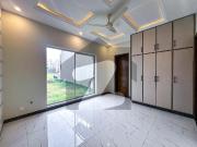 10 Marla Luxury Designer House For Sale Bahria Town...