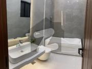 10 Marla Luxury House Available For Sale In Bahria Town...