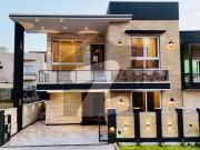 10 Marla Luxury House For Rent