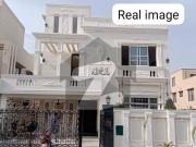 10 Marla Luxury House is Available for Sale in...