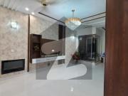 10 Marla Luxury House New House For Rent With Gas...