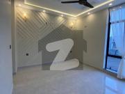 10 marla luxury house park view city