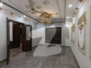 10 Marla Luxury Victorian House For Sale In Paragon City...