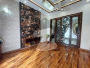 10 Marla Modern Design house Available For Sale in DHA...