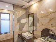 10 Marla Modern Design Luxury House Available For Sale...