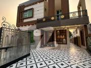 10 marla modern desingn house for sale very good...