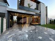 10 Marla Modern House For Sale