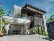 10 Marla Modern Lavish Bungalow For Sale In Phase 7 Dha...