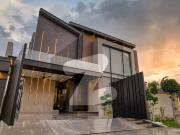 10 Marla Most Beautiful House Ultra Modern House