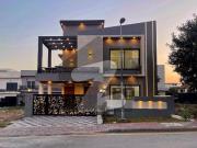 10 Marla New Outstanding Luxurious House For Sale Bahria...