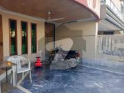 10 Marla Owner Build House For Sale In Bahria Town Lahore