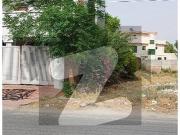 10 Marla Plot Available For Sale
