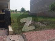 10 Marla Plot For Sale in Bahria Enclave