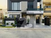 10 Marla Residential House For Sale In Johar Block,...