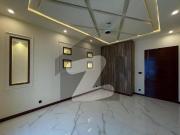 10 Marla Slightly Used House For Rent