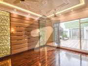 10 Marla 70ft Road Facing Kanal Modern Design Bran New...