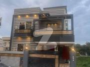 10 Marla Triple Story Brand New Designer Hosue For Sale