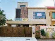 10 Marla Ultra Classic House For Sale Bahria Town Lahore...