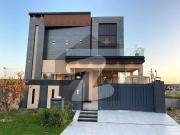 10 Marla Ultra Modern House For Sale at Top Location...