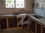 10 Marla Upper Porstion House For Rent in officer colony...