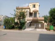 10 Marla Used House For sale In Bahria Town Lahore