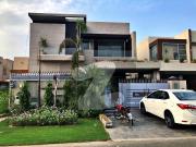 10 Marla Well Maintained Modern Bungalow For Sale In Phase 5