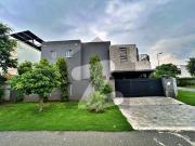 10 Marla Well Maitained Modern Corner Bungalow For Sale...