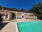 10 min de Castres propriété de 286 m2 sur 1 ha de terrain