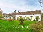 Proche Montfort l'Amaury longère avec parc arboré