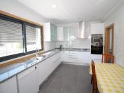 10% yield Moradia independente T11 com piscina, campo de...