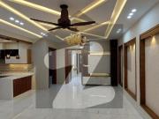 10marla boulevard designer house for sale Bahria Town...