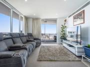 10th floor, unrivalled corner views