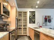 1100 JeanneMance Street