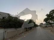 1100sqyd Corner Old Bungalow Near Sultan Masjid DHA Phase 5