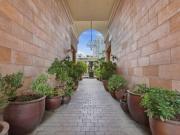 1102 1 Richards Street, Vancouver, BC, V6B 1S2 Single...