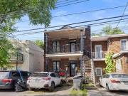 1102 Rue St Germain, Montréal Saint Laurent, QC, H4L 3S3...
