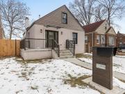 11055 S Avenue C, Chicago, IL 60617