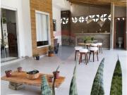 110.00 M² Casa Alugar, 3 Ambientes localizado em...