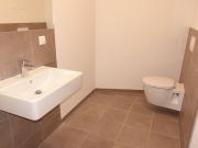 110 m² Geschäftslokal plus 36 m² Lager ERSTBEZUG