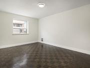 110 Park Road North 2 Bedroom Apartment for Rent at 110...