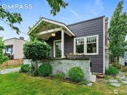 1114 N 77th St, Seattle, WA