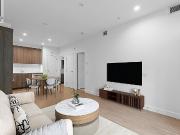 111 2060 Curling Road North Vancouver, British Columbia