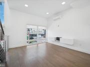 1127 Leopard Street