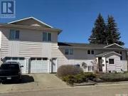 11345 Clark Drive, North Battleford, SK, S9A 3P6 house...