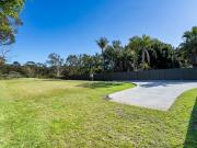 1137m2 price reduced owner says Sell !